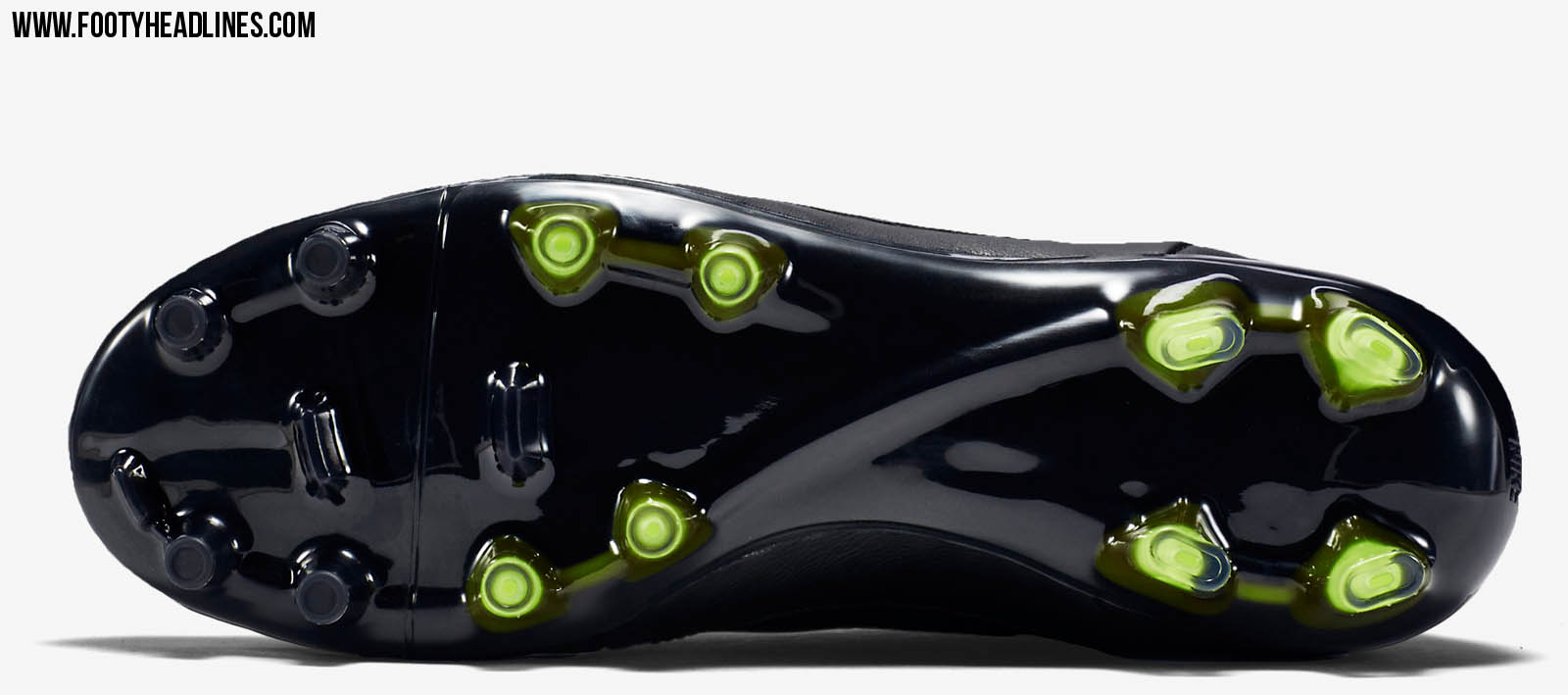 Reflektierende Blackout Nike Tiempo Legend V 2015 FuBballschuhe Veroffentlicht Nur Fussball